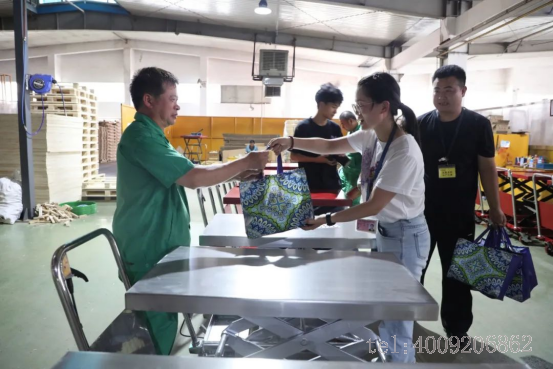 【關(guān)懷】如意公司工會開展夏日送清涼活動(圖2)